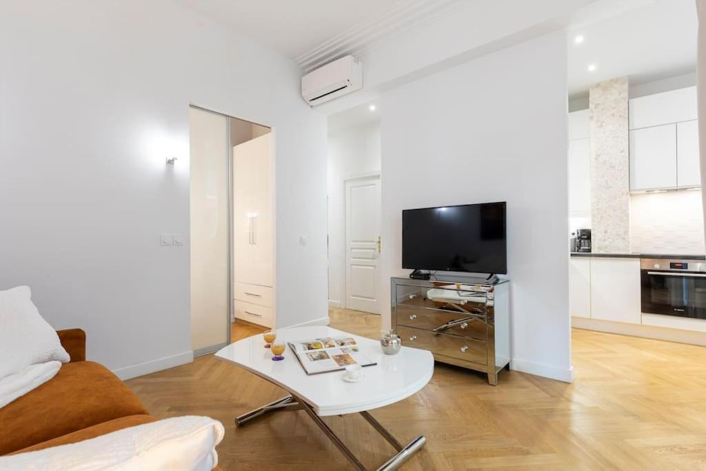 Promenade, 2Pieces Chic Et Clim Avec Terrasse Appartement Nice Buitenkant foto
